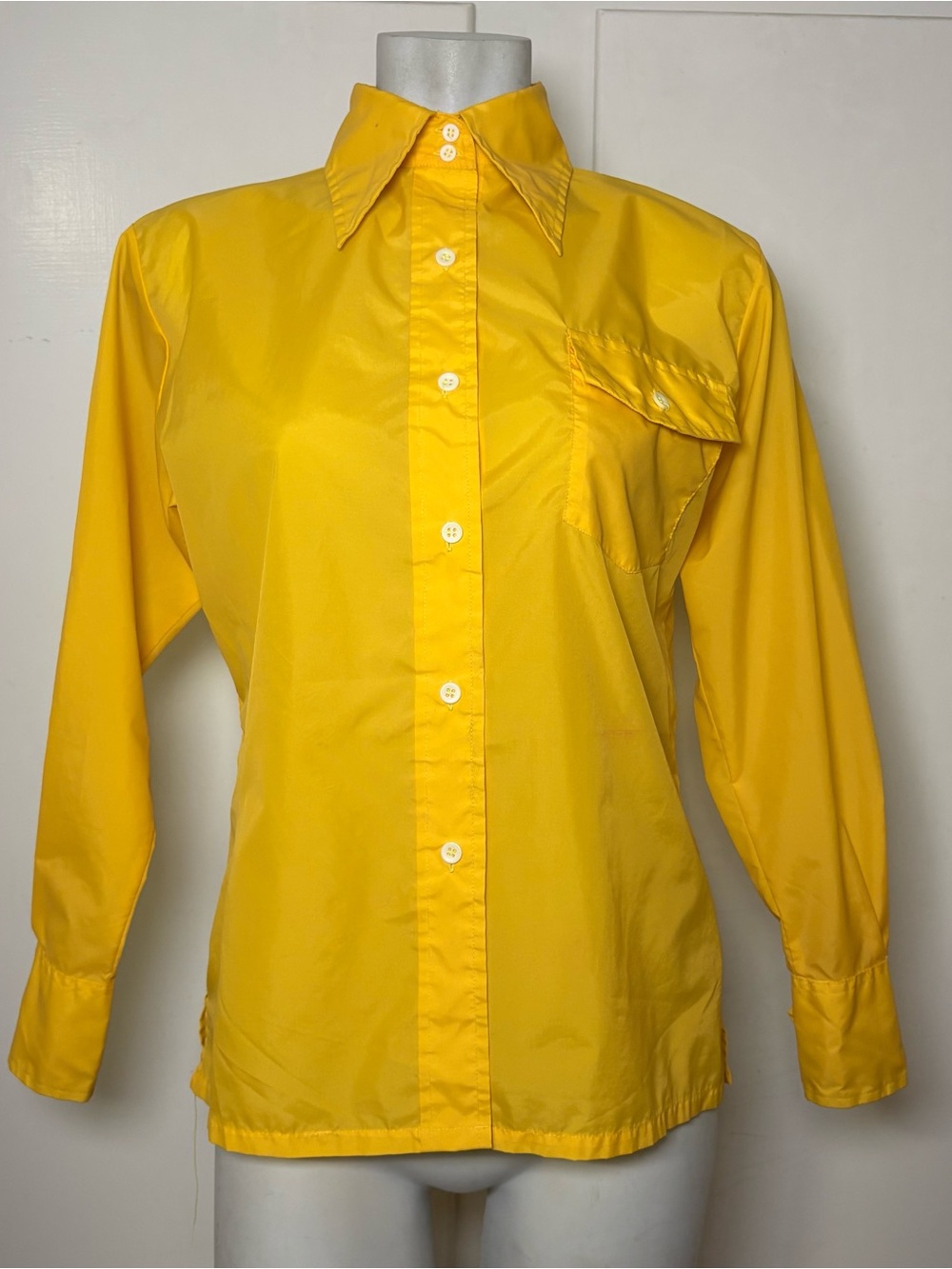 Vintage 70s Skyr Yellow Nylon Dagger Collar Button Up Shirt